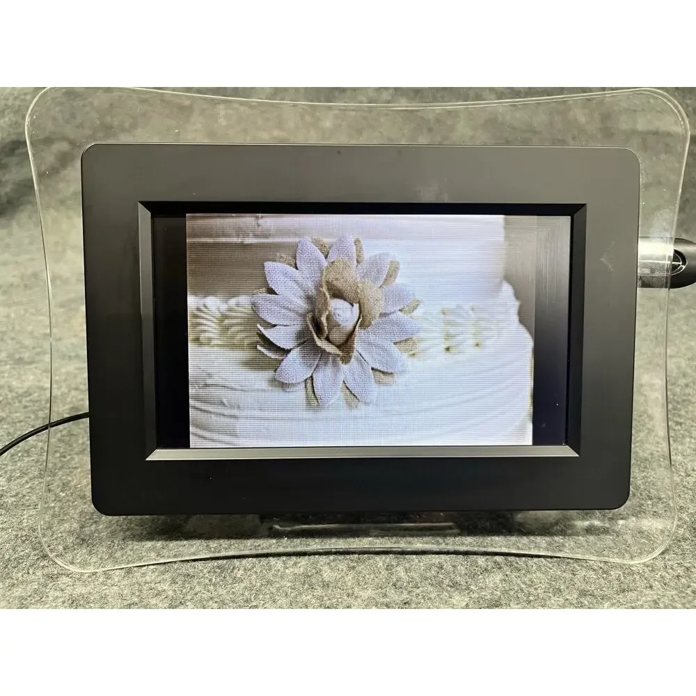Vuescape 7-Inch Acrylic Digital Picture Frame USB SD Media Player Tested